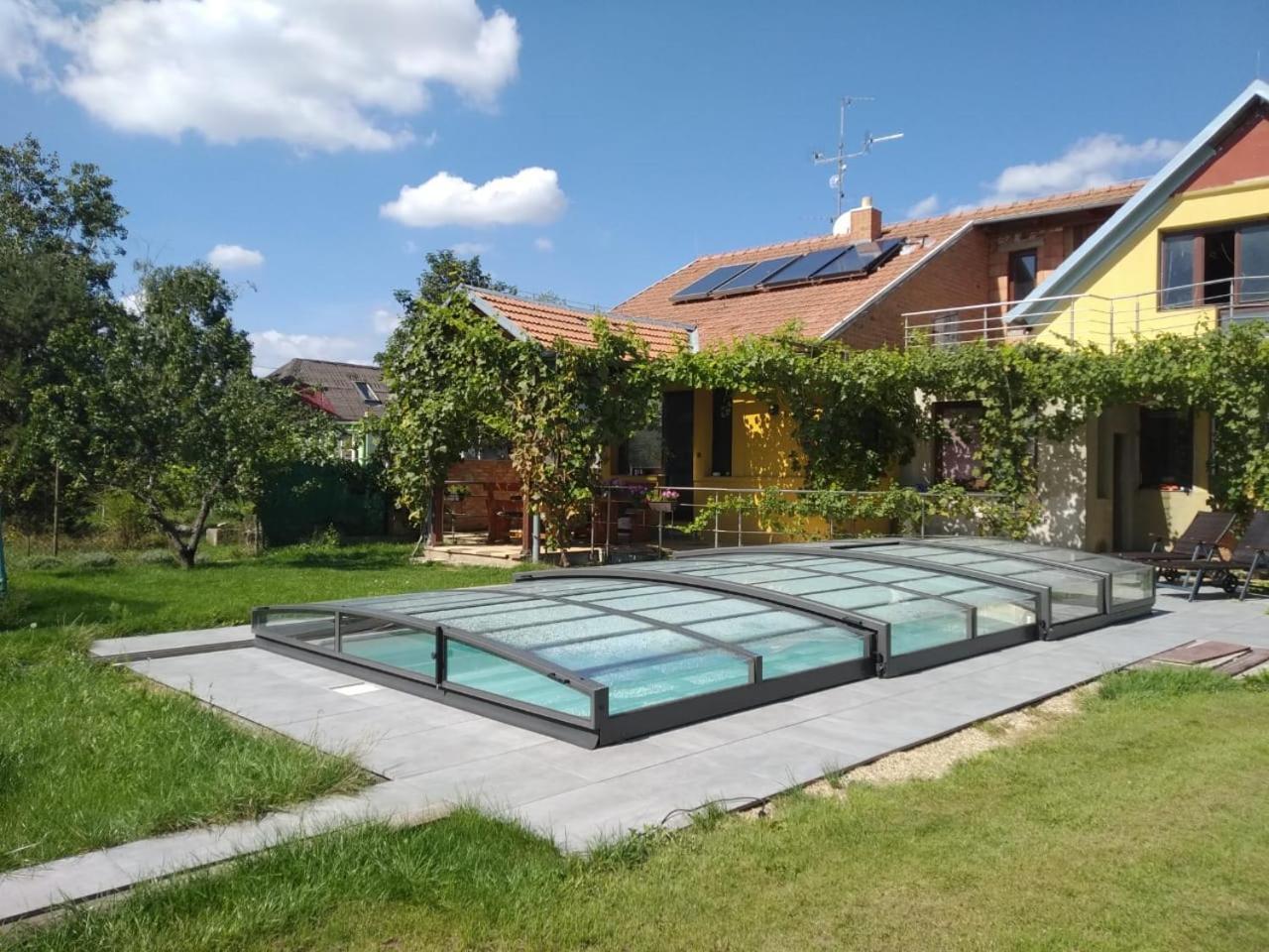 Chalupa V Merunkovem Sadu Šakvice Quarto foto